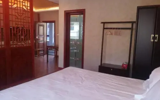 Longtou Guesthouse