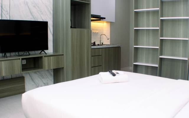 Comfy Studio Apartment at LRT City Jatibening