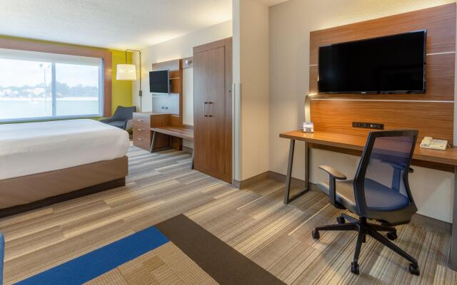 Holiday Inn Express & Suites Vandalia, an IHG Hotel