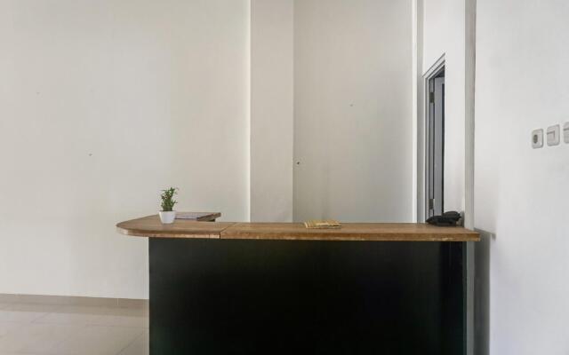 OYO 90305 De Umbrela Mansion Syari'ah Ciputat