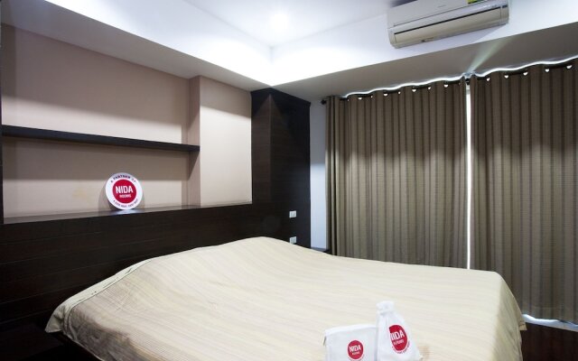 NIDA Rooms Triple 2 Wattana Sky Train