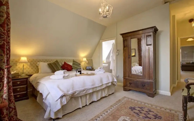 Westwood Lodge Ilkley Moor