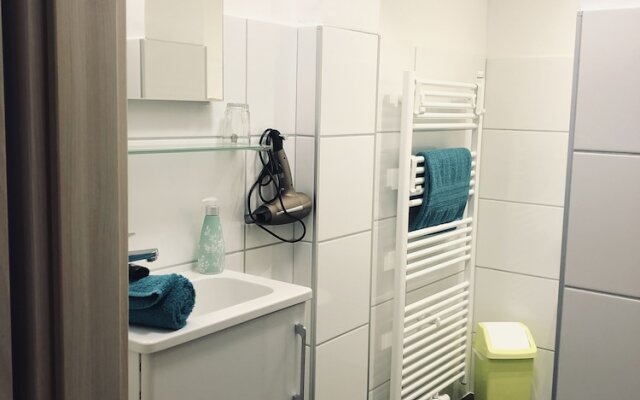 Schlafen wie Zuhause Avianaart Monteur und Ferienwohnung