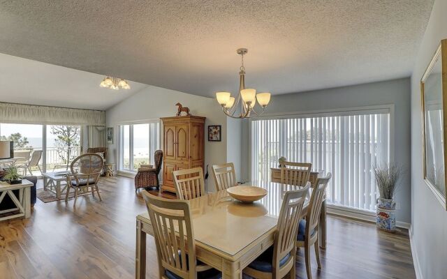 Shorewood 507 by RedAwning