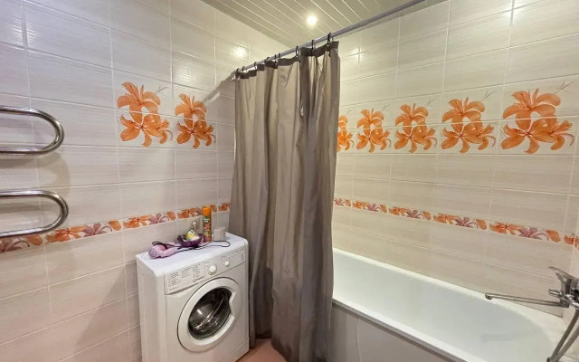 Апартаменты на проспекте Ливанова 8