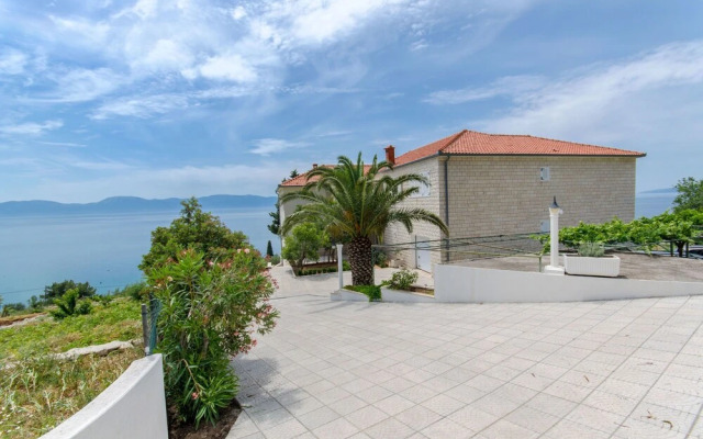 Villa Gomila