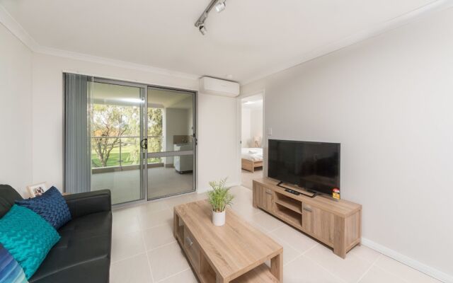 Lakeview Apartment Suite 19