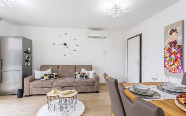 Amazing Apartment in Vantacici With Wifi and 1 Bedrooms