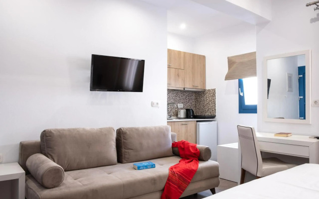 Tristhenia Hotel