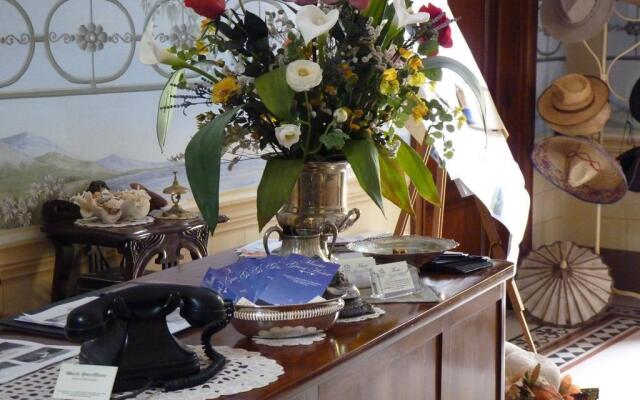 Marta Guest House