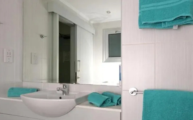 Napa Prince Hotel Apartements