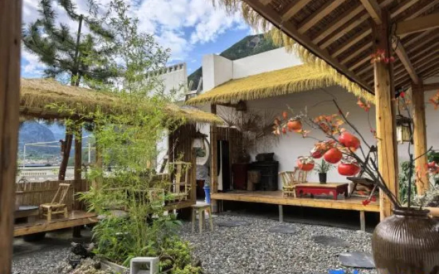 Jiuzhai Yunlaishaner Homestay – Outside – Ngawa
