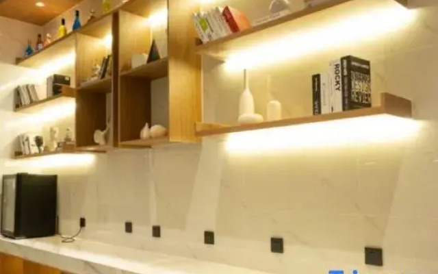 Youyi Hotel (Hainan University Branch)