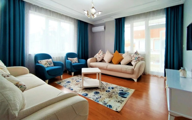 Newly Furnished Flat in the Heart of Antalya