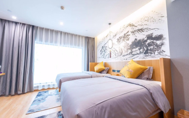 G Joyful · Meet Hotel (Nanping Pedestrian Street Jinma Biji Fang)