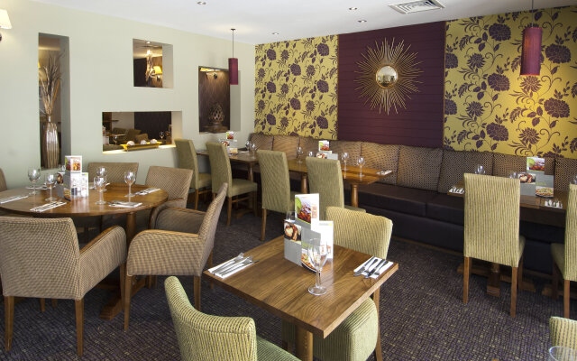Premier Inn Bristol Cribbs Causeway - M5 J17