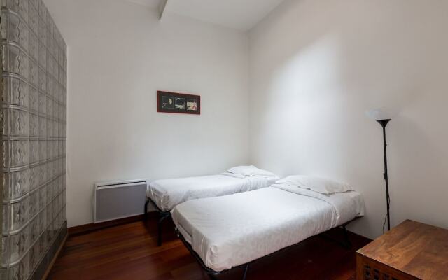 Central Escape by the Seine