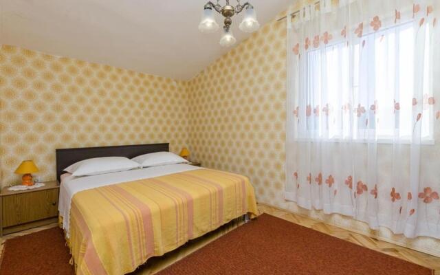 Neda - 150 M from pebble beach - A1(6)