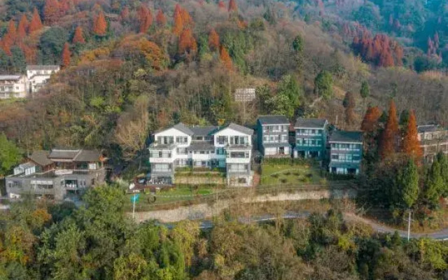 Dujiangyan Shili Mountain Jing Private Tang Hot Spring Resort Hotel (Qingchengshan Branch)