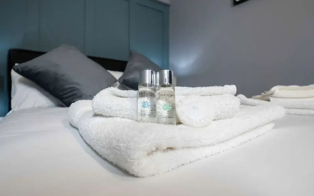 Newly Renovated Apartment in Scarborough