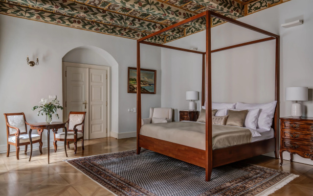 Отель Nerudova 211