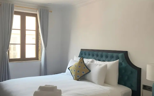 The Room Hotel Phu Quoc - Starbucks