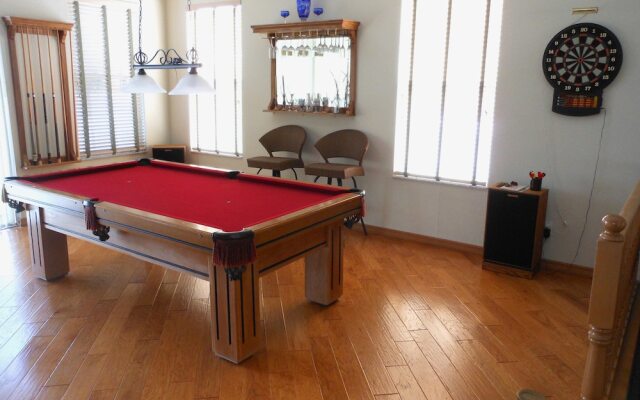 Lakefront Suites