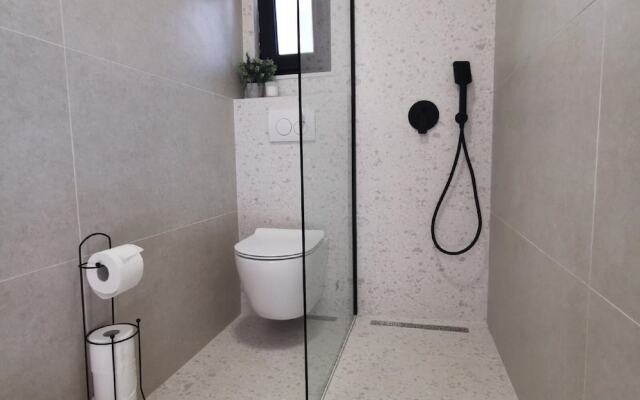 Enticing Mobile Home in Pakoštane With Swimming Pool