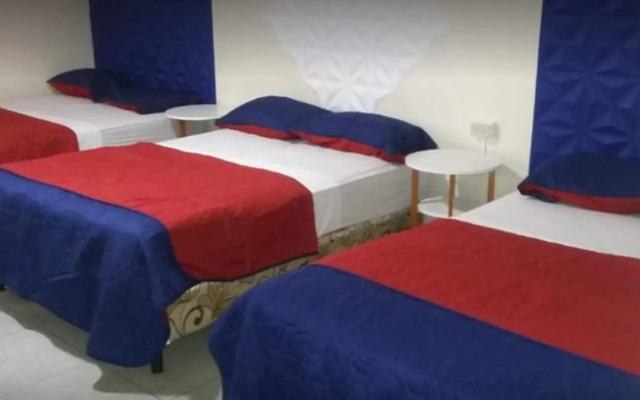 Express Inn Panama International Airport Hostel