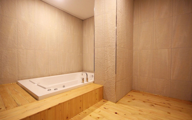 Busan Oncheonjang Hotel Ignis
