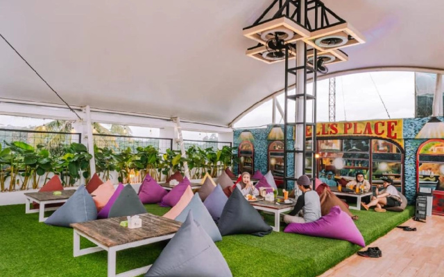 Bell's Place Hotel