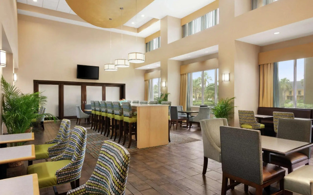 Hampton Inn & Suites Brunswick