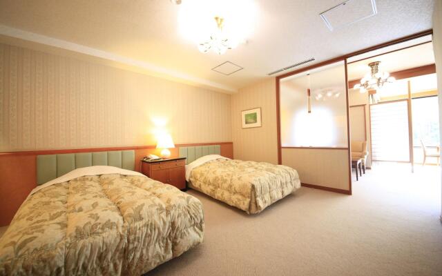 Ryotei Hanayura Ryokan