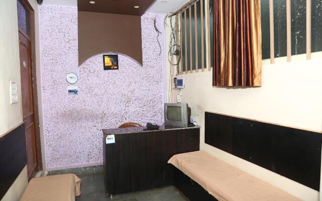 Collection O O 16710 Leelas Guest House