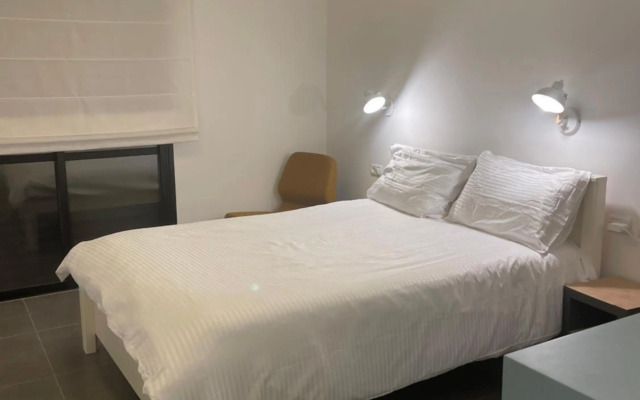 Beautiful Apartment on The First Line of The Sea