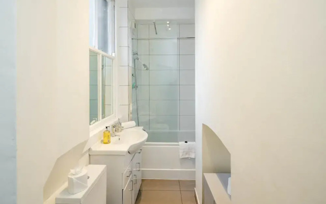 Central London 3-Bed Apartment near Oxford Street