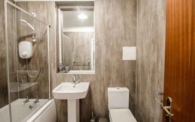 Orange Apartments - 13 Bastille
