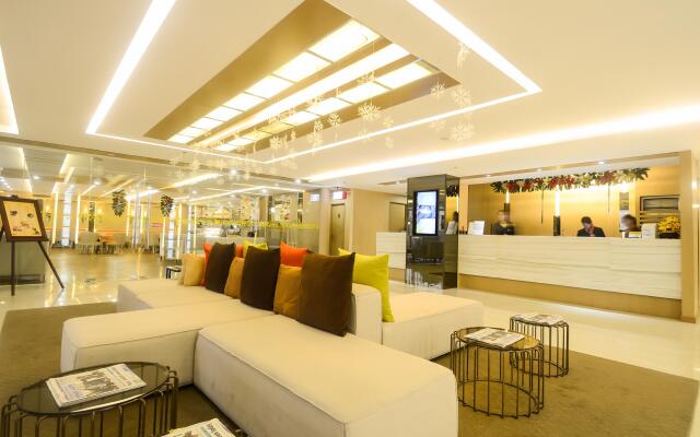 Extremeli Suites Manila powered by Cocotel