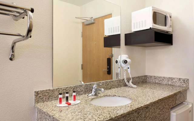 Travelodge by Wyndham Alpine