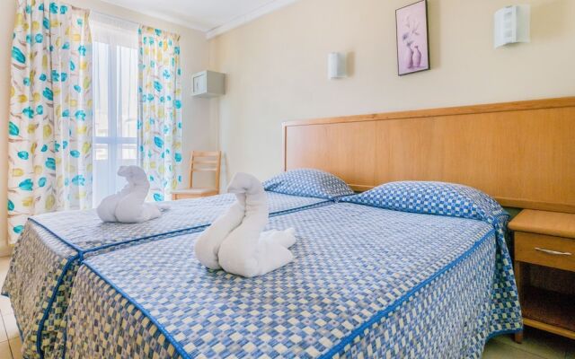 Qawra Point ApartHotel