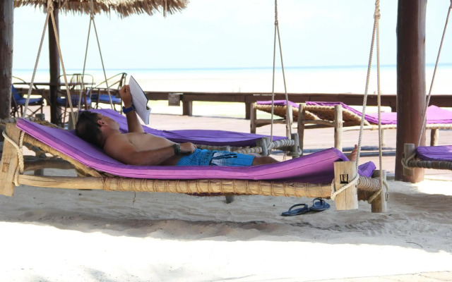 Mnarani Beach Cottages