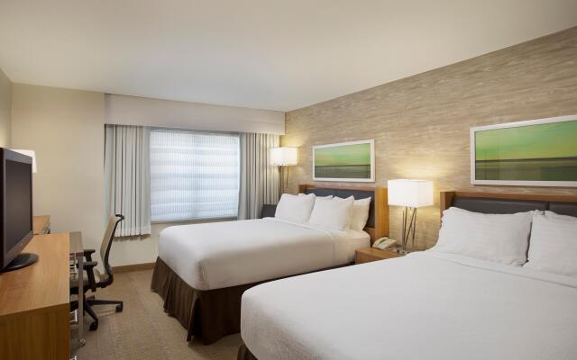 Holiday Inn Grand Rapids Airport by IHG
