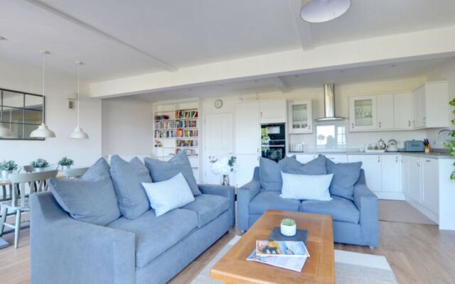 Harbour View 22728