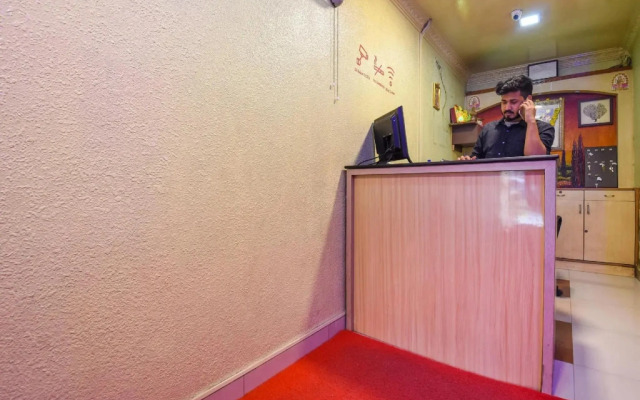 OYO 10340 Hotel Queen's Castle