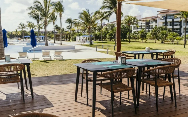 New Casa Paradise Ocean View 2 Bedroom Apts