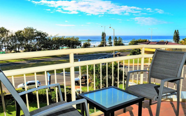 Seacrest Beachfront Holiday Apartments