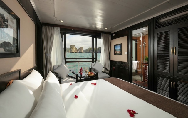 Lily Cruise – Guest Rooms – Ha Long
