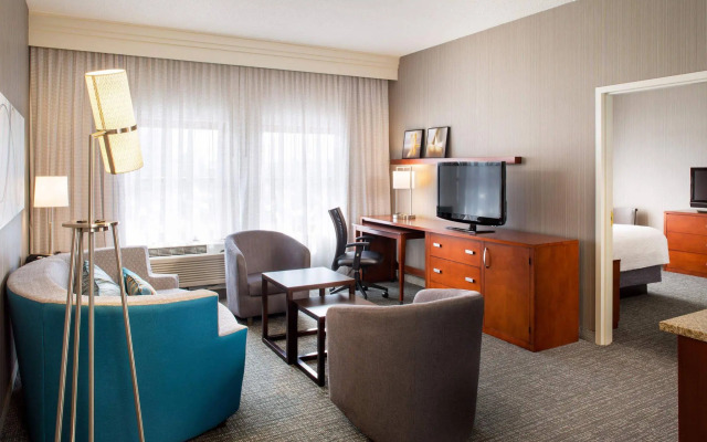 Courtyard by Marriott Providence Downtown