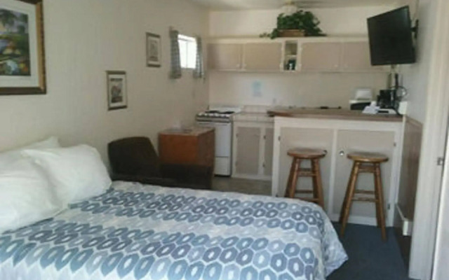Bishop Village Motel