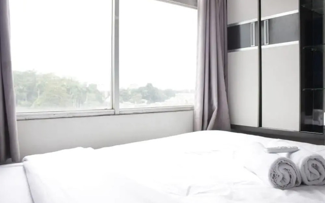 Marvelous & Scenic 2BR at Jarrdin Cihampelas Apartment